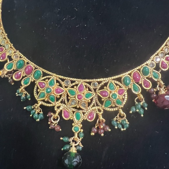 Jewellery Set - Picture 2 of 3